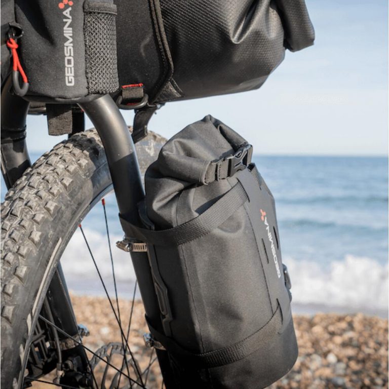 Geosmina Cargo Bag and Cage