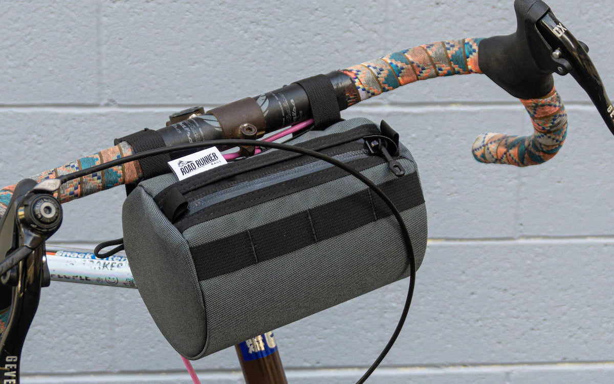 Road Runner Burrito Supreme - Handlebar Bag: 2.6L in Grey