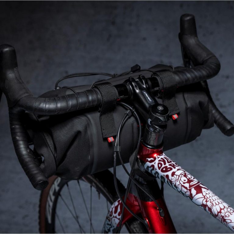 Geosmina Handlebar Bag - Black