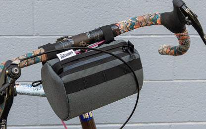 Road Runner Burrito Supreme - Handlebar Bag: 2.6L in Grey